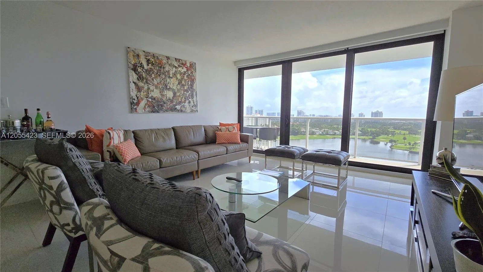 3731 N Country Club Dr # 1825, Aventura, FL 33180