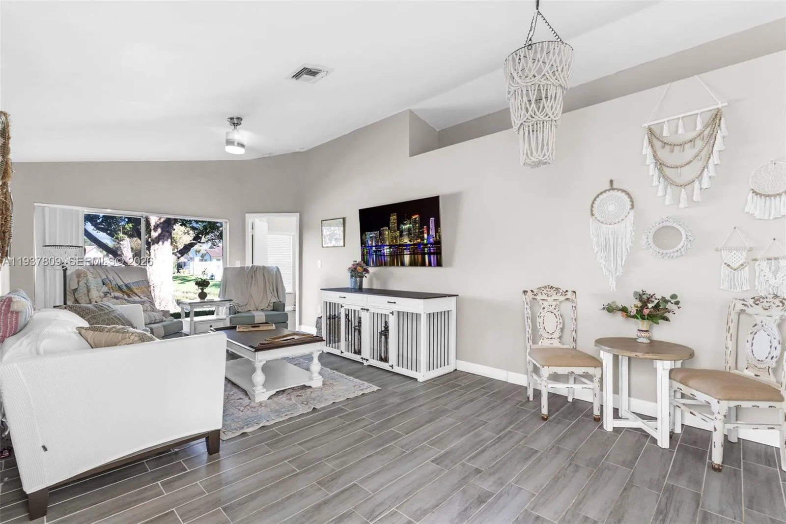 10831 NW 3rd Ct, Pembroke Pines, FL 33026 photo 2