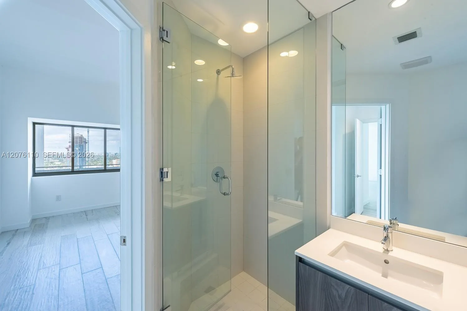 480 NE 31st St # 2101, Miami, FL 33137 photo 12