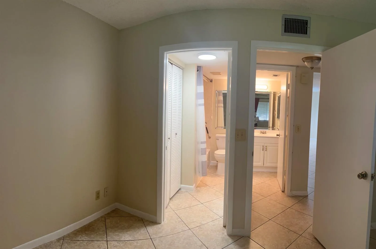 117 LAKE PINE Circle # A-1, FL 33463