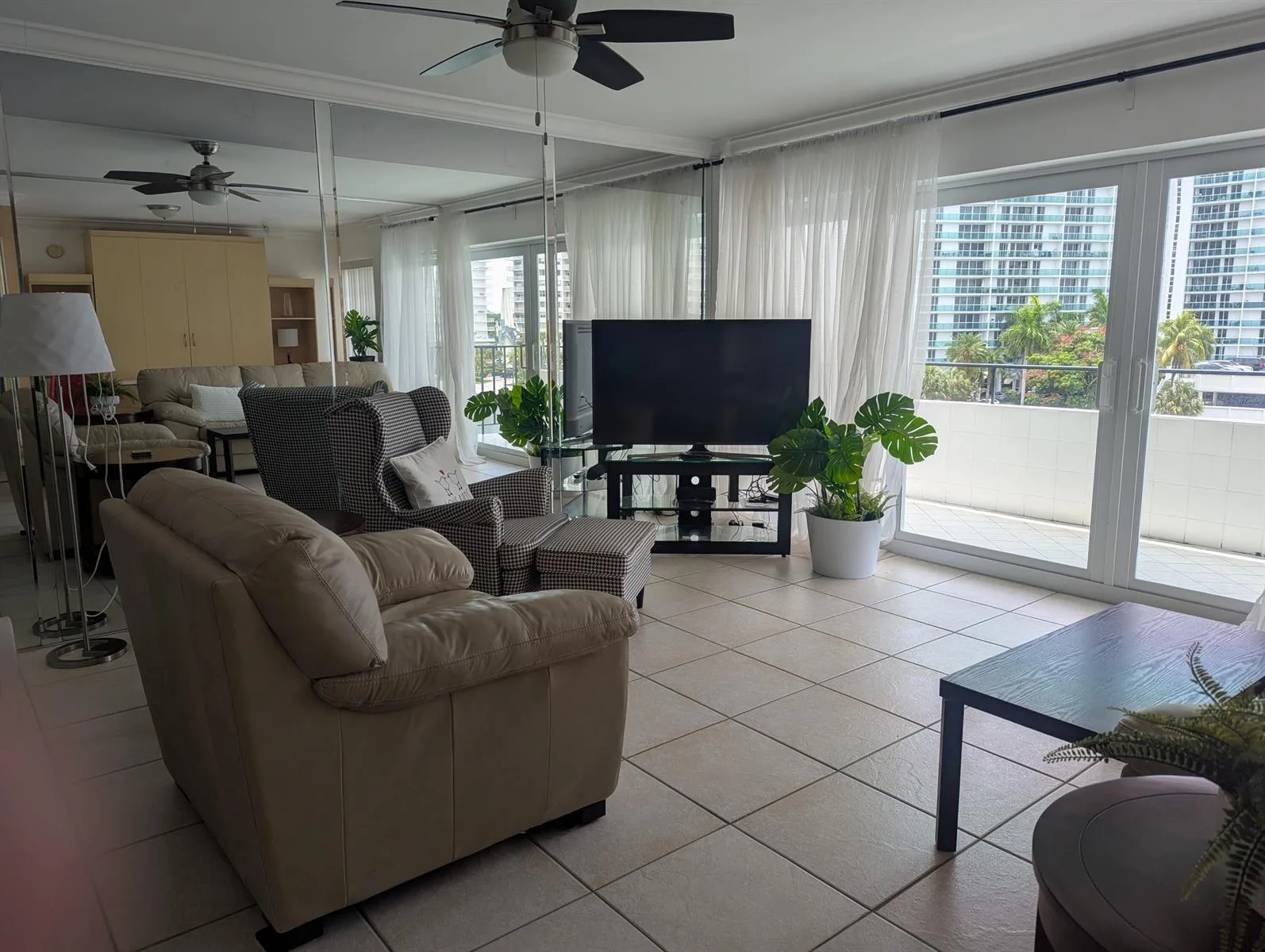 220 KINGS POINT Drive # 501, Sunny Isles Beach, FL 33160 photo 7