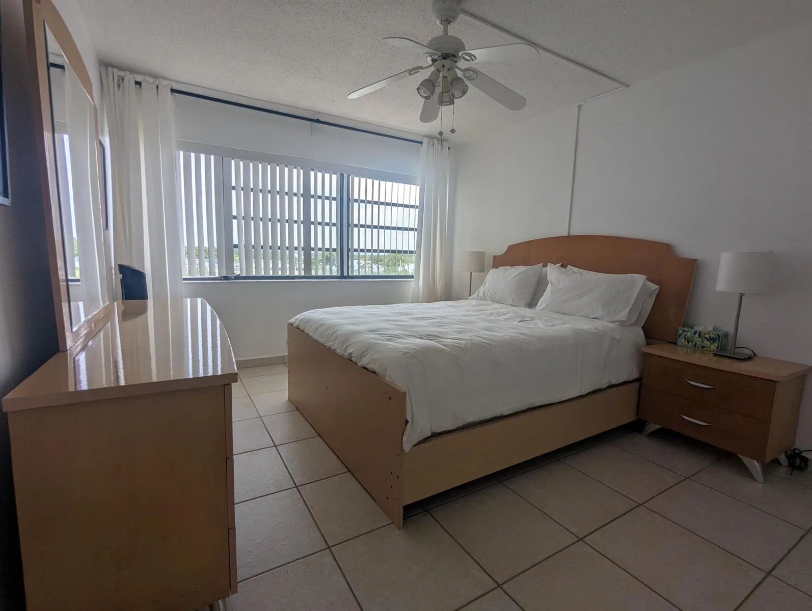220 KINGS POINT Drive # 501, Sunny Isles Beach, FL 33160 photo 9