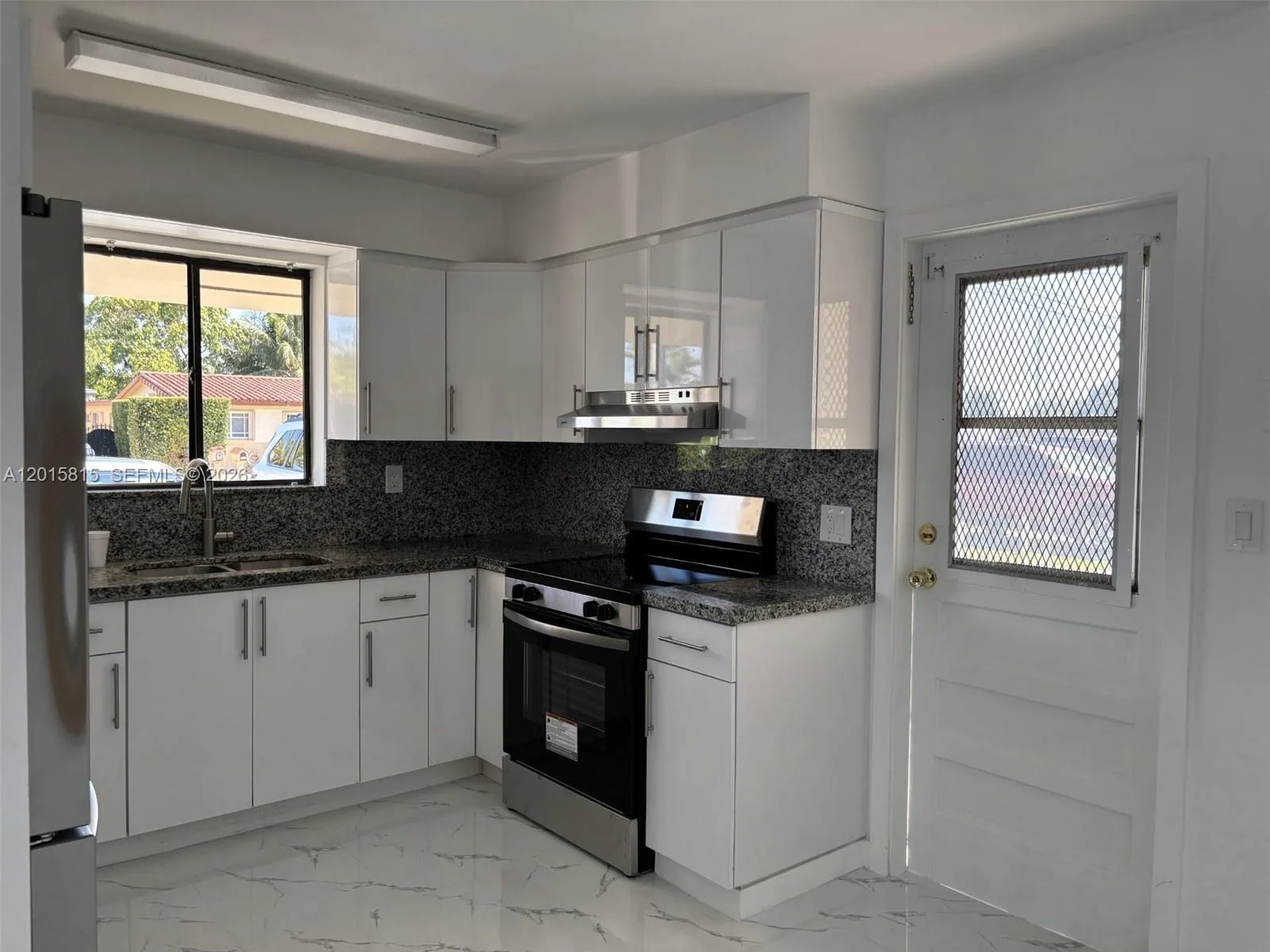 7343 SW 21st St # 0, Miami, FL 33155 photo 4