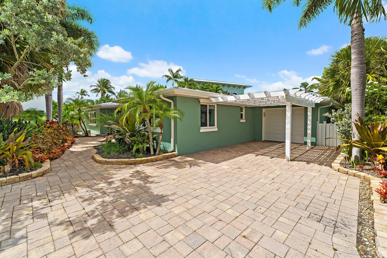 440 Jupiter Lane, Juno Beach, FL 33408 photo 5