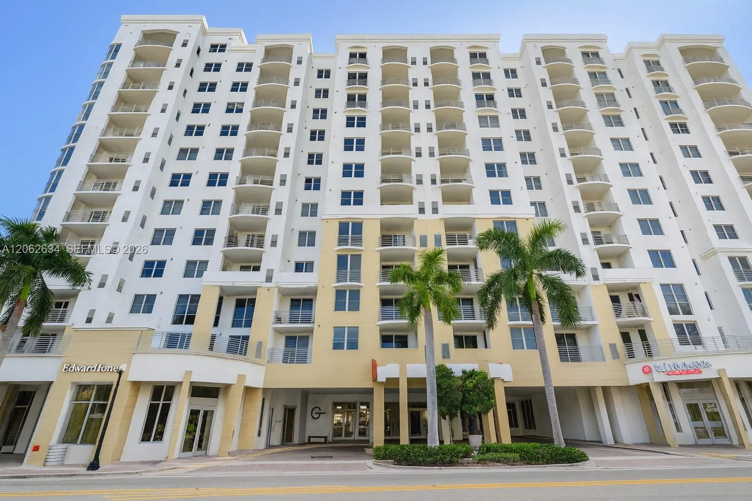 1830 Radius Dr # 308, Hollywood, FL 33020 photo 2