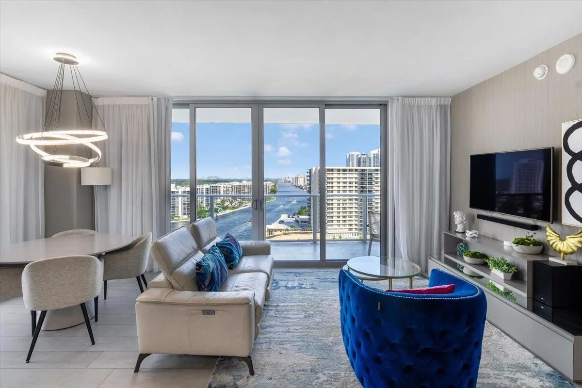 4010 S Ocean Drive # R1102, Hollywood, FL 33019