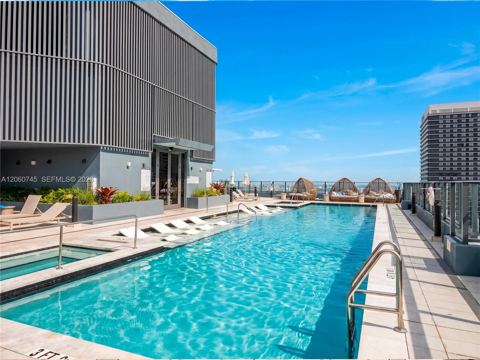 121 NE 5th St # 504, Miami, FL 33132