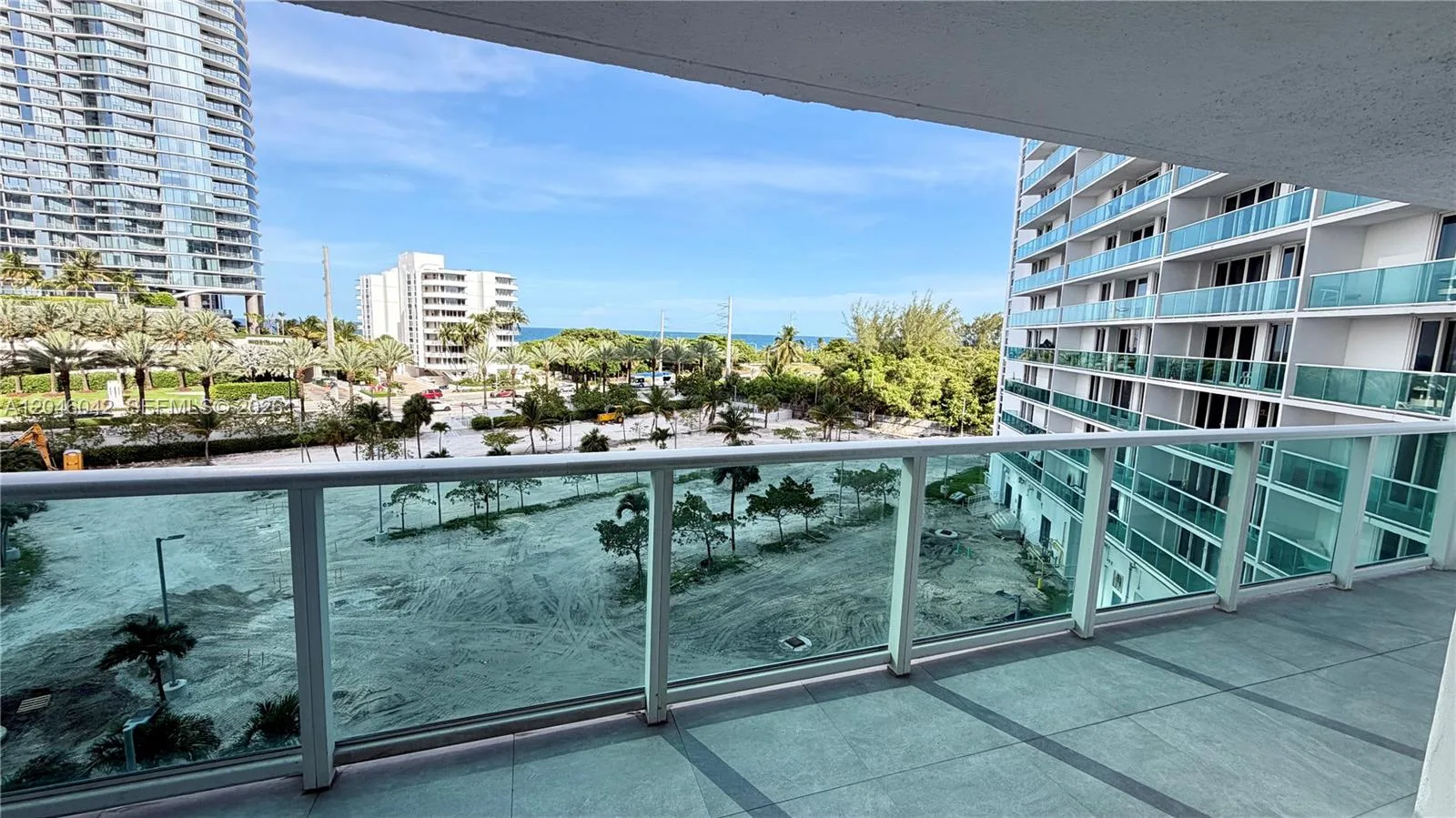 100 Bayview Dr # 509, Sunny Isles Beach, FL 33160 photo 6