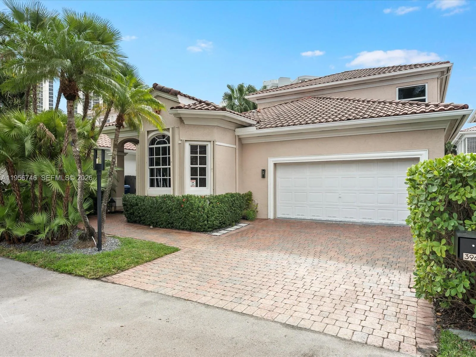 3960 194th Trl, Sunny Isles Beach, FL 33160 photo 2