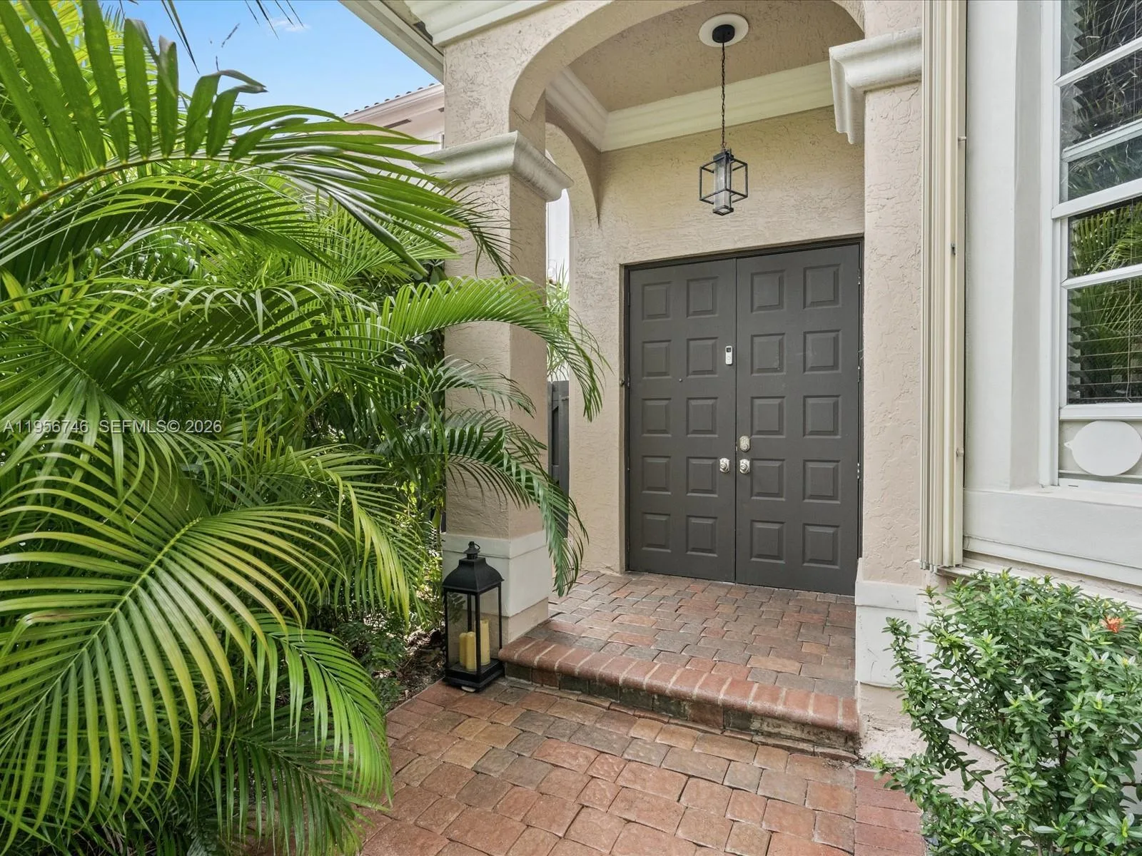 3960 194th Trl, Sunny Isles Beach, FL 33160 photo 4