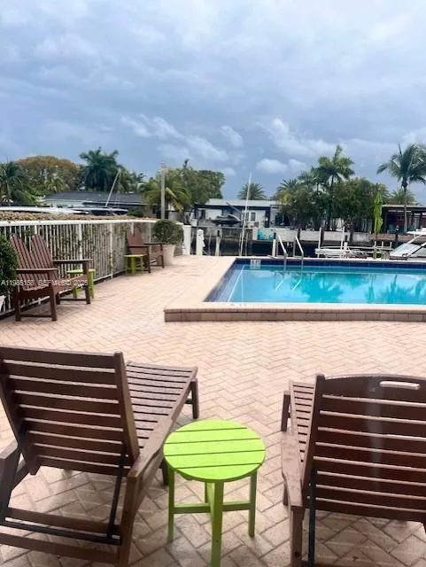 2000 NE 135th St # 1002, North Miami, FL 33181 photo 3