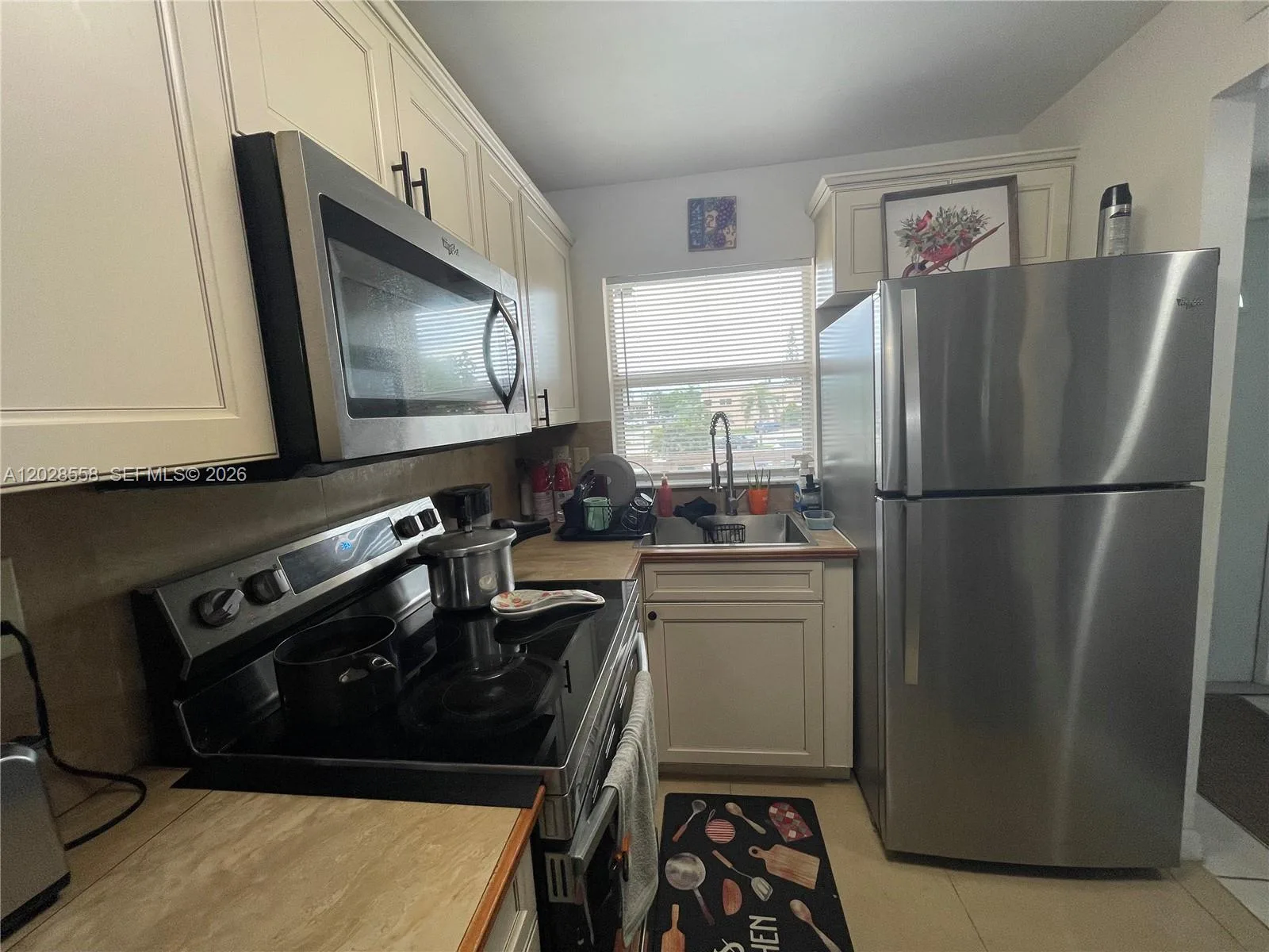 9281 Sunrise Lakes Blvd # 209, Sunrise, FL 33322