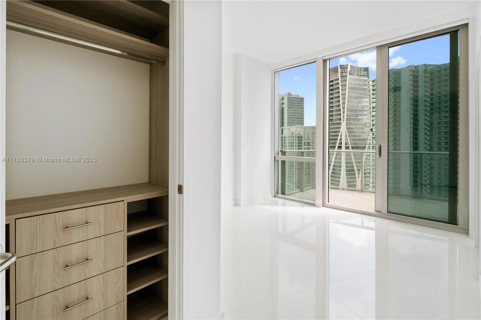 851 NE 1st Ave # 4203, Miami, FL 33132 photo 10
