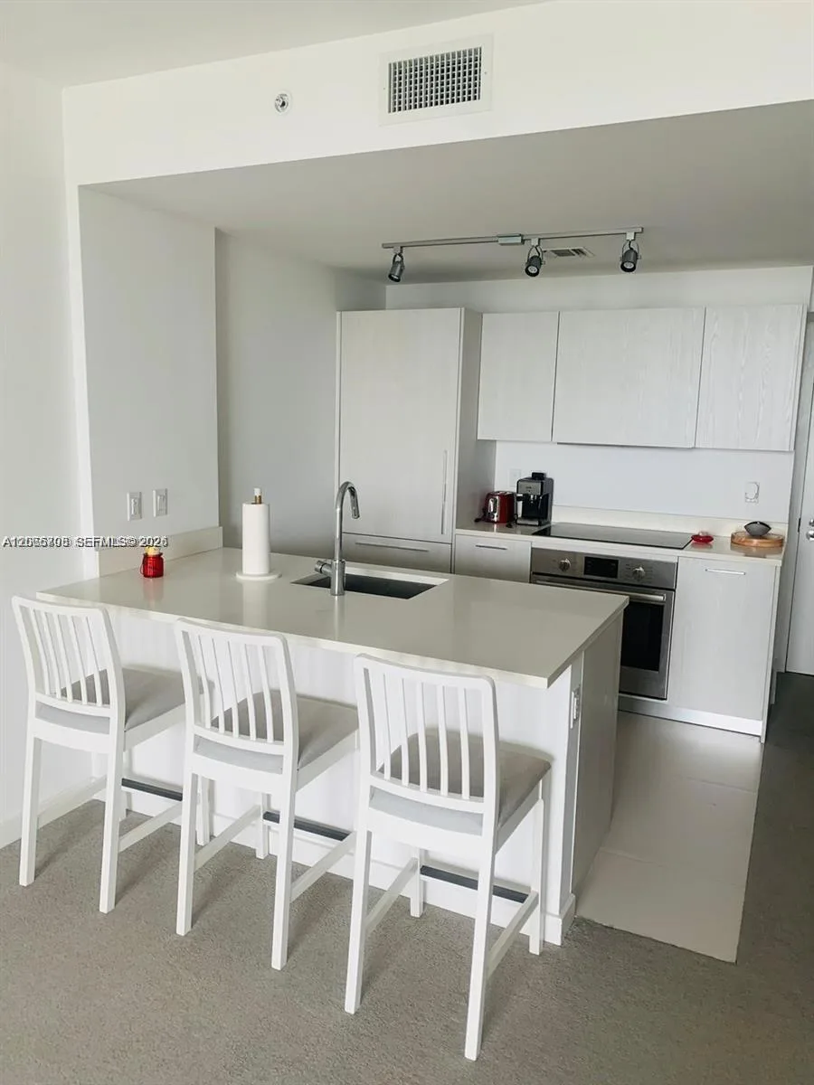 501 NE 31st St # 804, Miami, FL 33137 photo 2