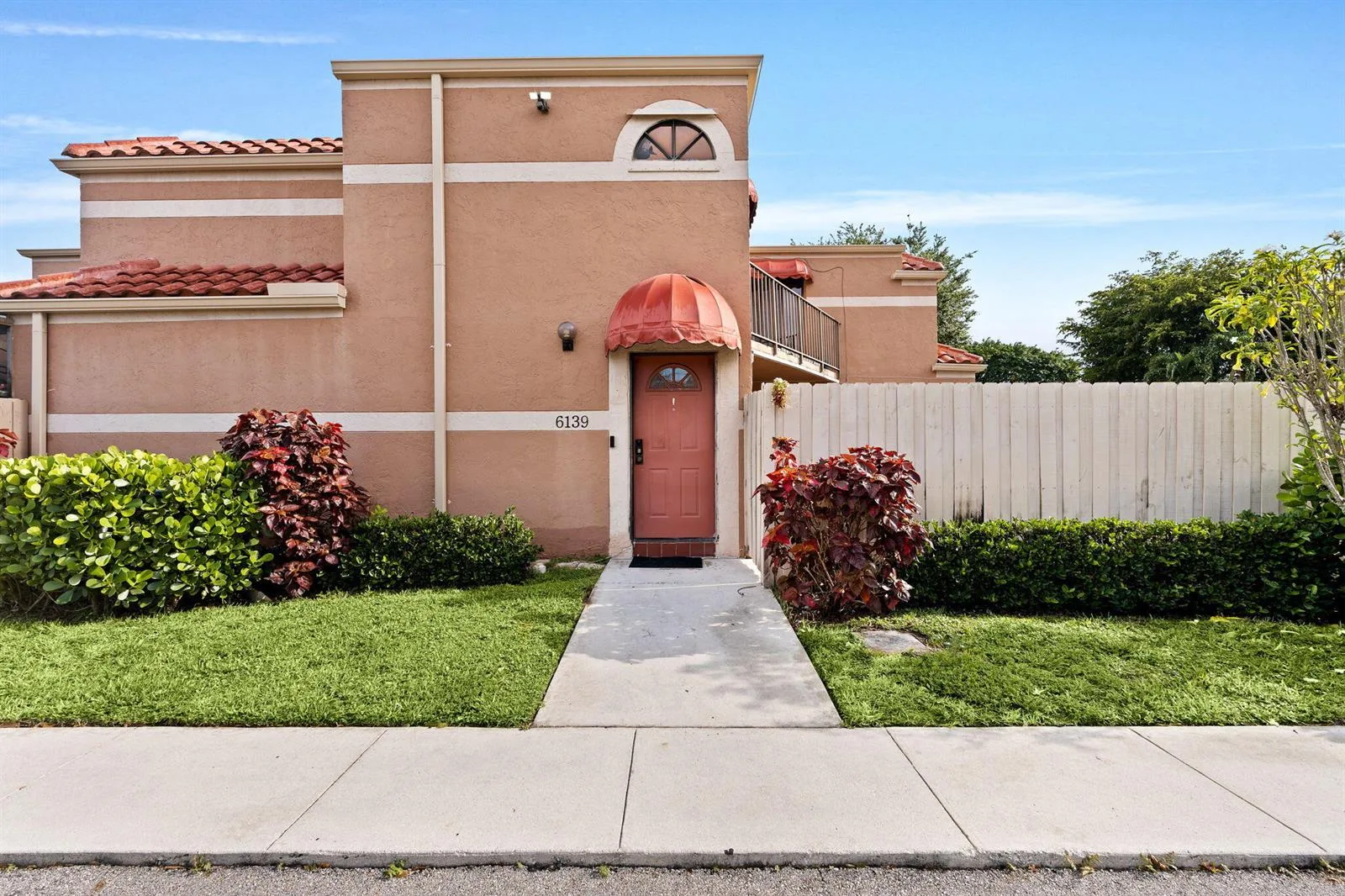 6139 Seven Springs Boulevard, FL 33463