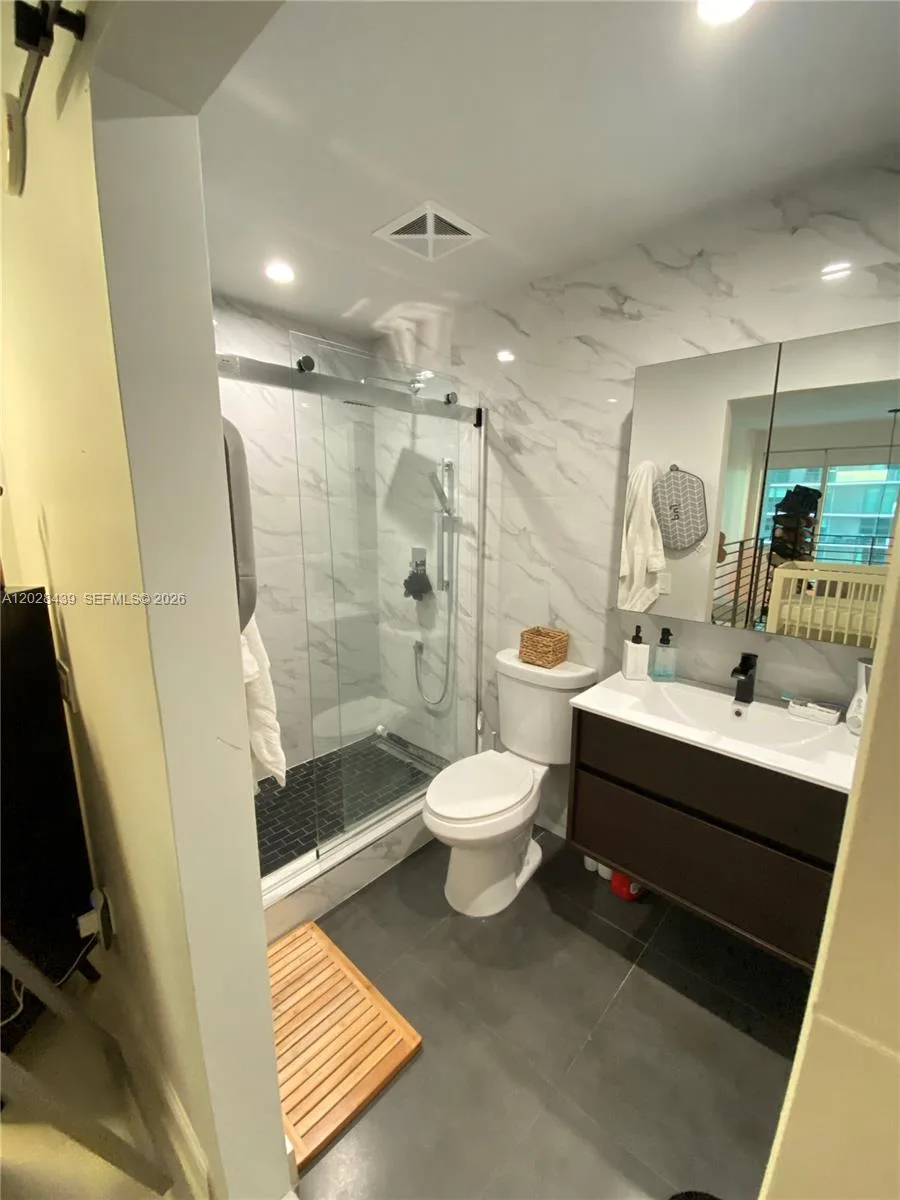 60 SW 13th St # 2212, Miami, FL 33130 photo 7