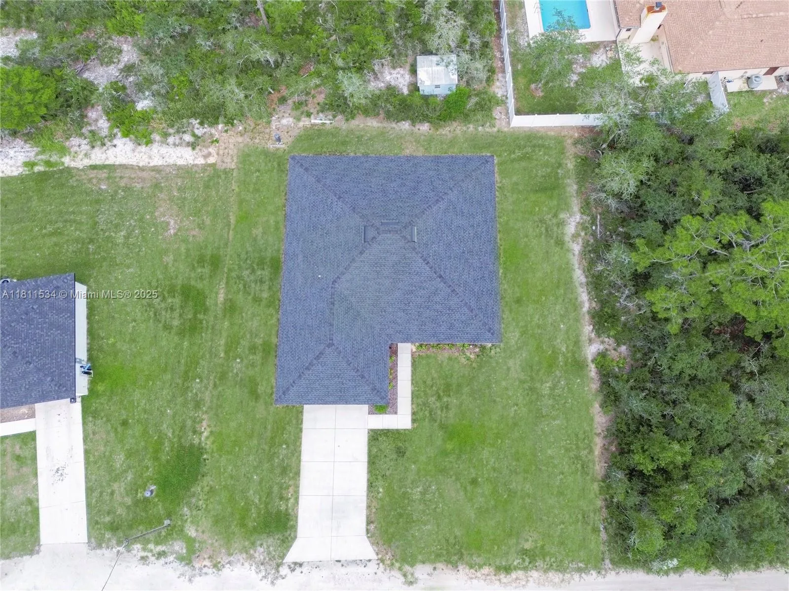 3330 Albatross Ave, Sebring, FL 33875 photo 2
