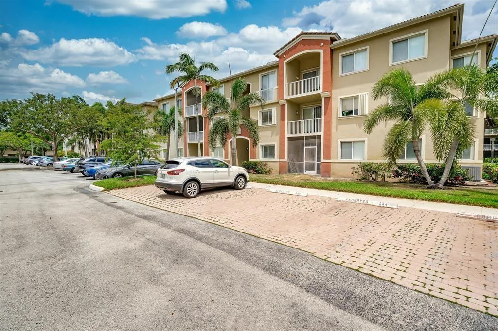 7085 Nova Drive # 226, Davie, FL 33317
