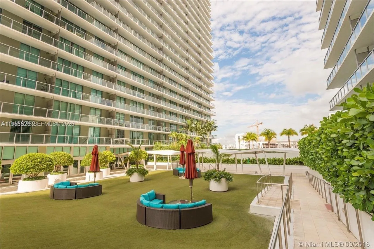 1111 SW 1st Ave # 1422-N, Miami, FL 33130 photo 4