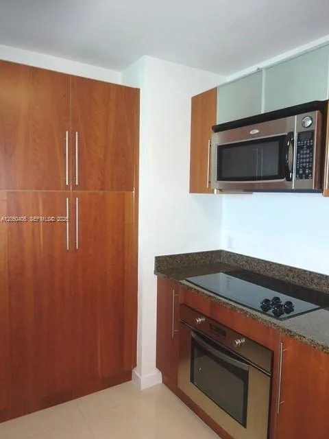 300 S Biscayne Blvd # T-3505, Miami, FL 33131