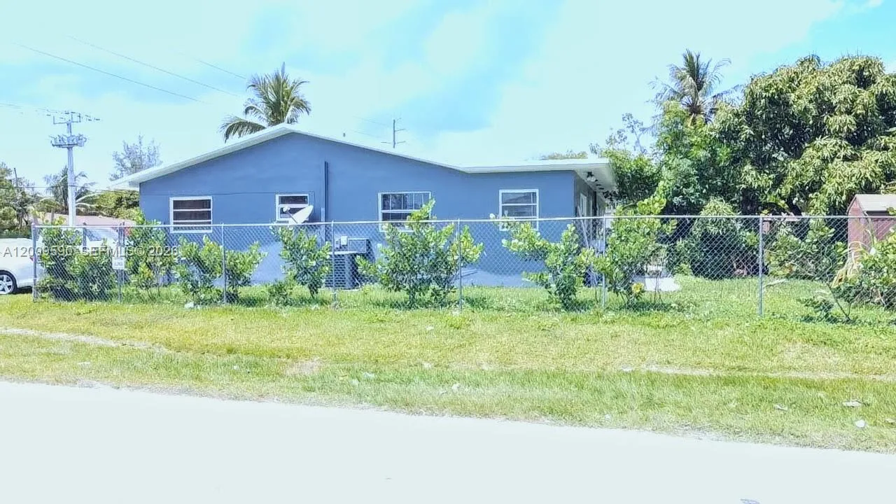 14615 NE 14th Ave, Miami, FL 33161 photo 4