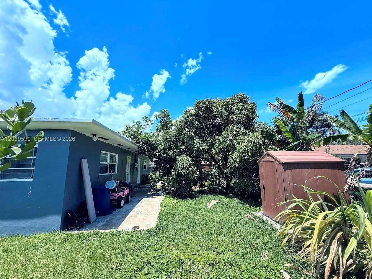 14615 NE 14th Ave, Miami, FL 33161 photo 5