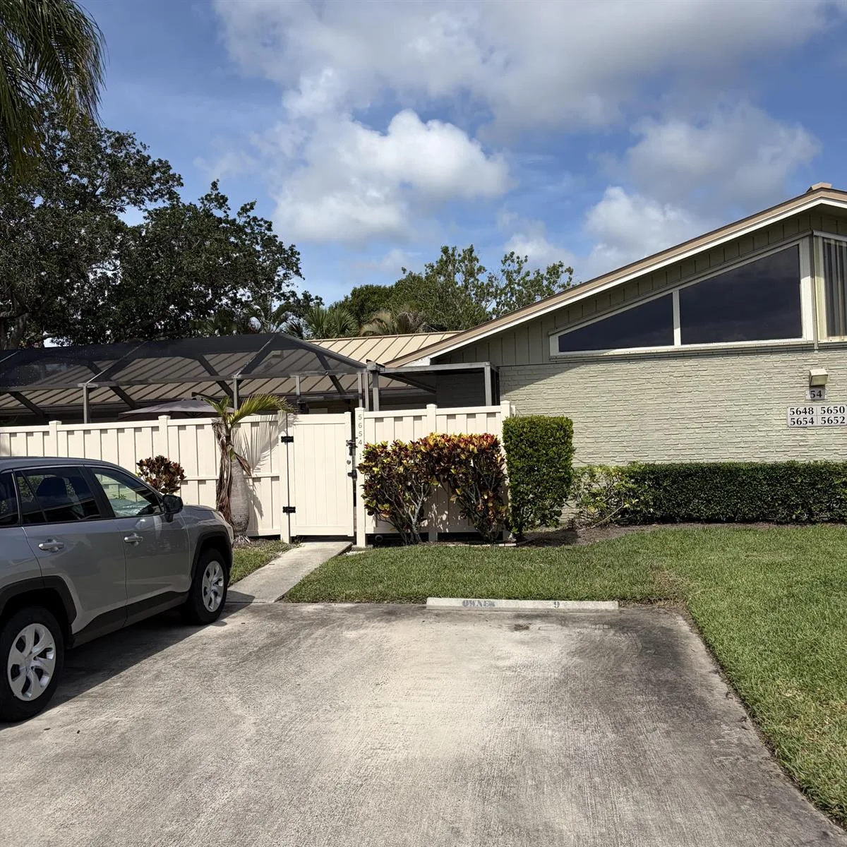 5654 Golden Eagle Circle, Palm Beach Gardens, FL 33418