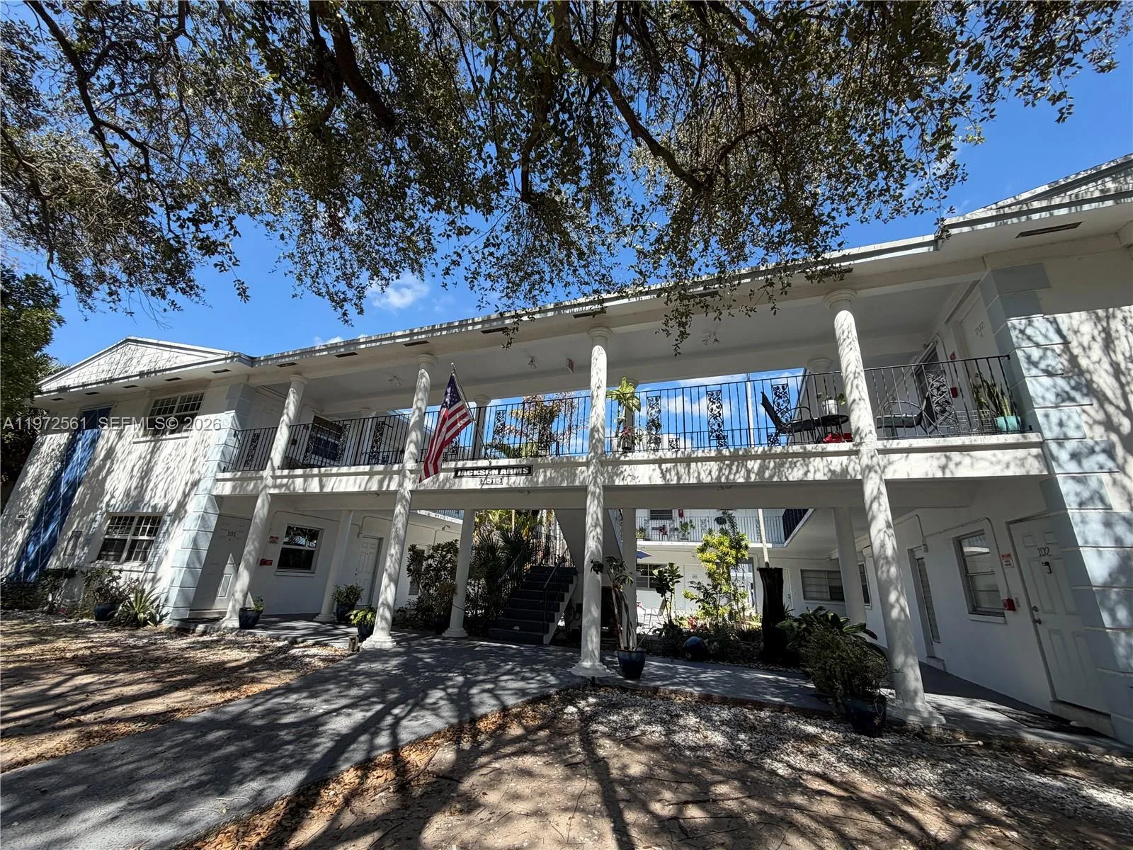 3515 Van Buren St # 102, Hollywood, FL 33021