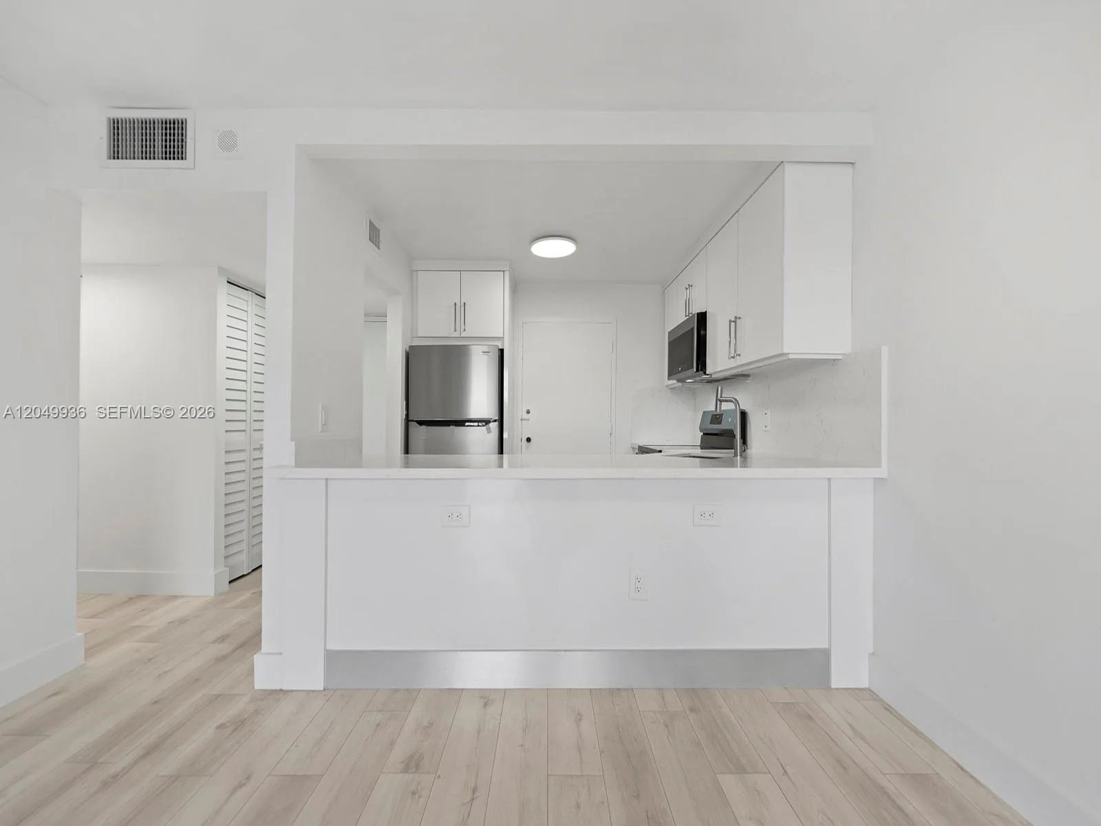 401 Ocean Dr # 403, Miami Beach, FL 33139 photo 6