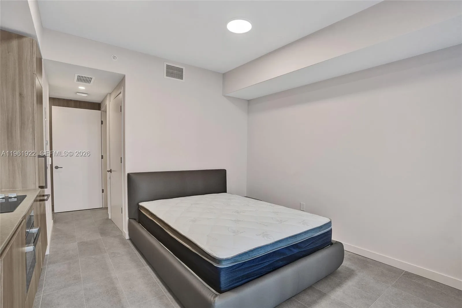 121 NE 5th Street # 807, Miami, FL 33132 photo 13