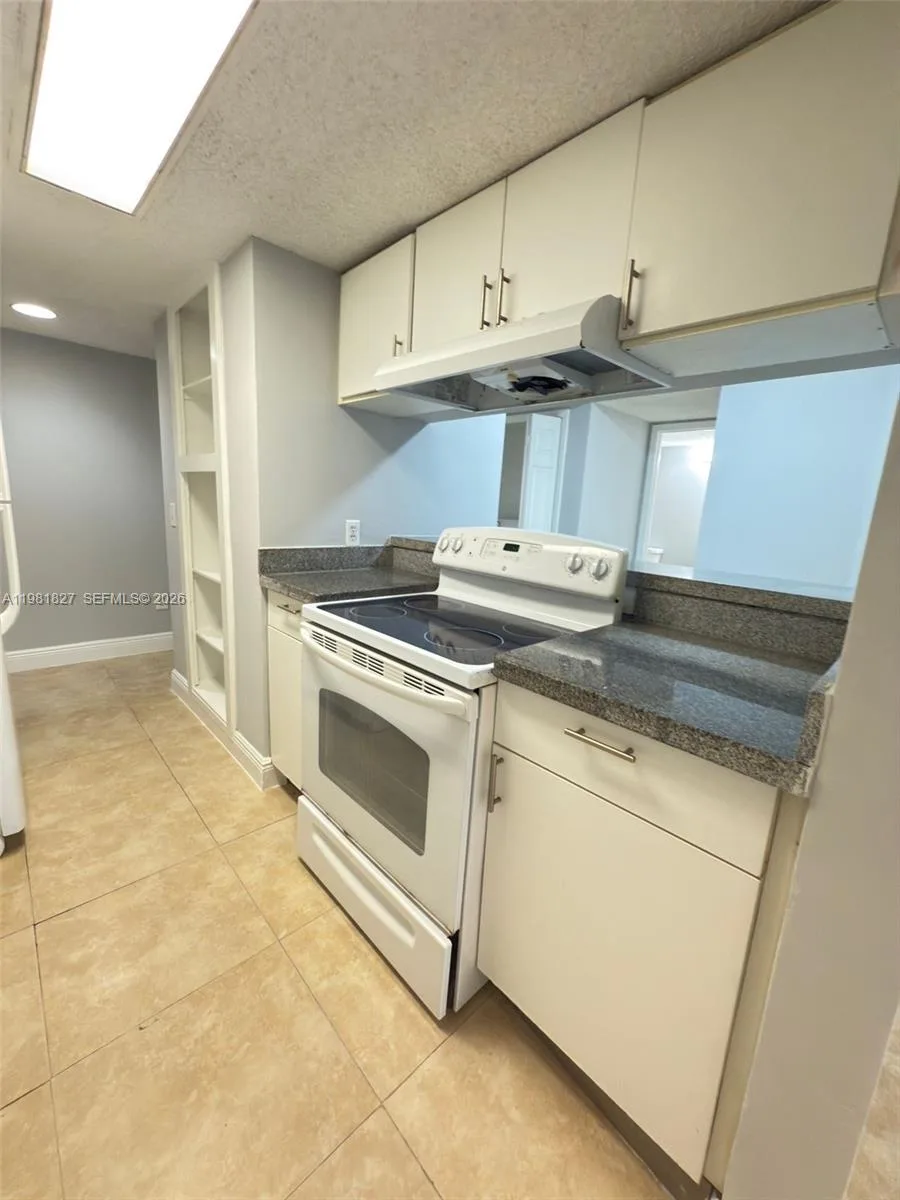 4521 W Mcnab Rd # 11, Pompano Beach, FL 33069 photo 3