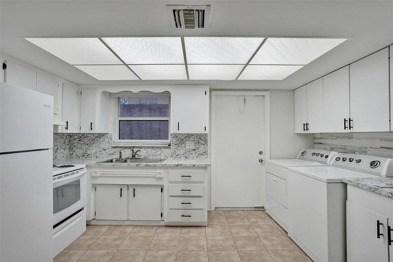 4240 NW 21st Avenue # 2, Oakland Park, FL 33309 photo 4