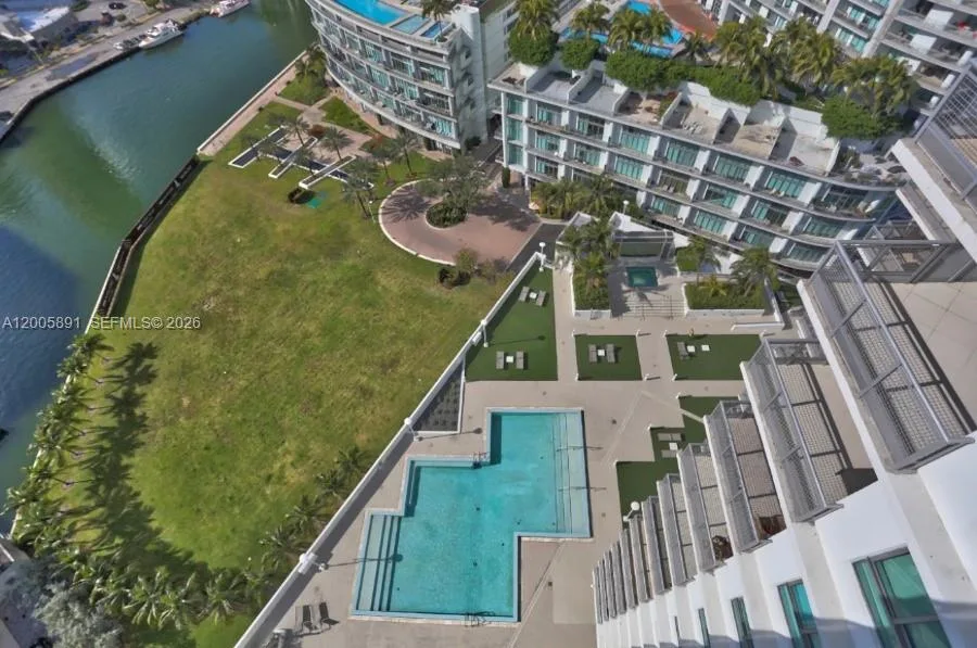 350 S Miami Ave # 3111, Miami, FL 33130 photo 11