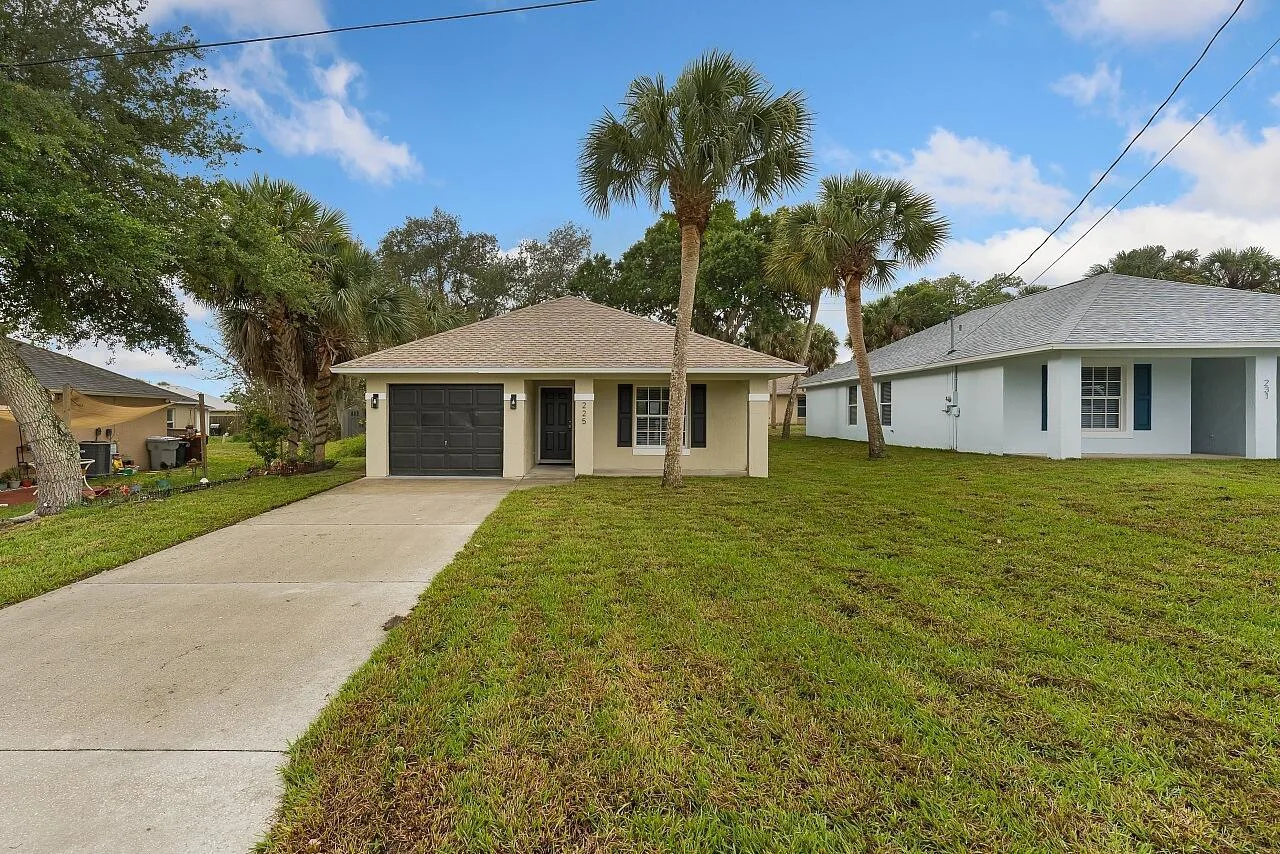 225 12th Street SW, Vero Beach, FL 32962 photo 3