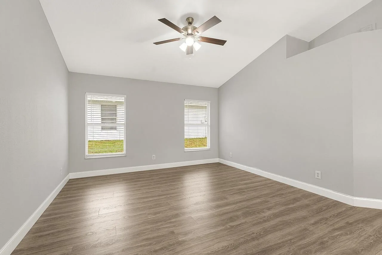 225 12th Street SW, Vero Beach, FL 32962 photo 5