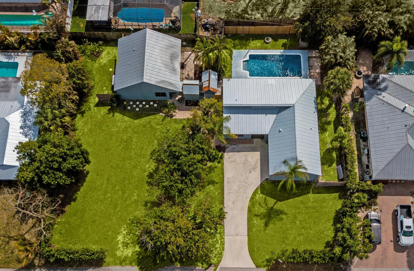 5666 SE Matousek Street, Stuart, FL 34997 photo 3