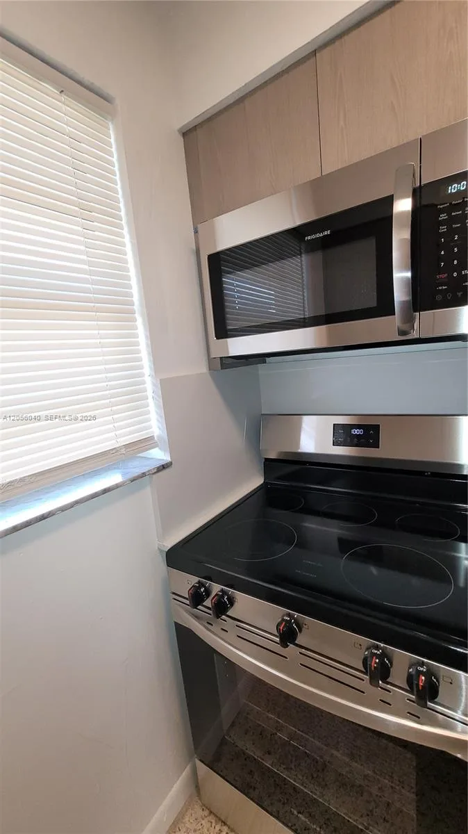 34 E 21st St # 19, Hialeah, FL 33010 photo 5