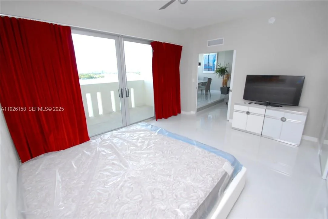 800 West Ave # PH27, Miami Beach, FL 33139 photo 12