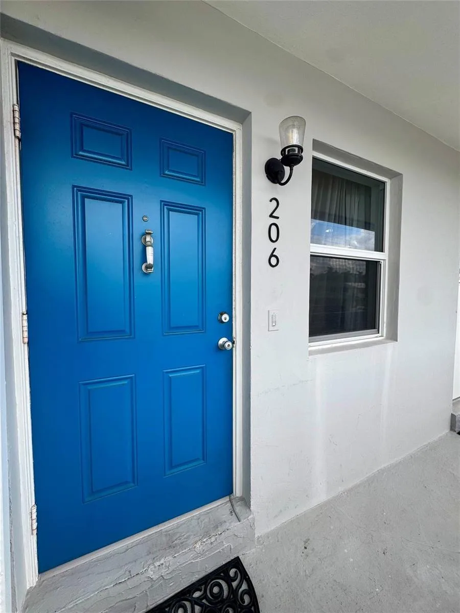 2801 NE 33RD Court # 206, Fort Lauderdale, FL 33306