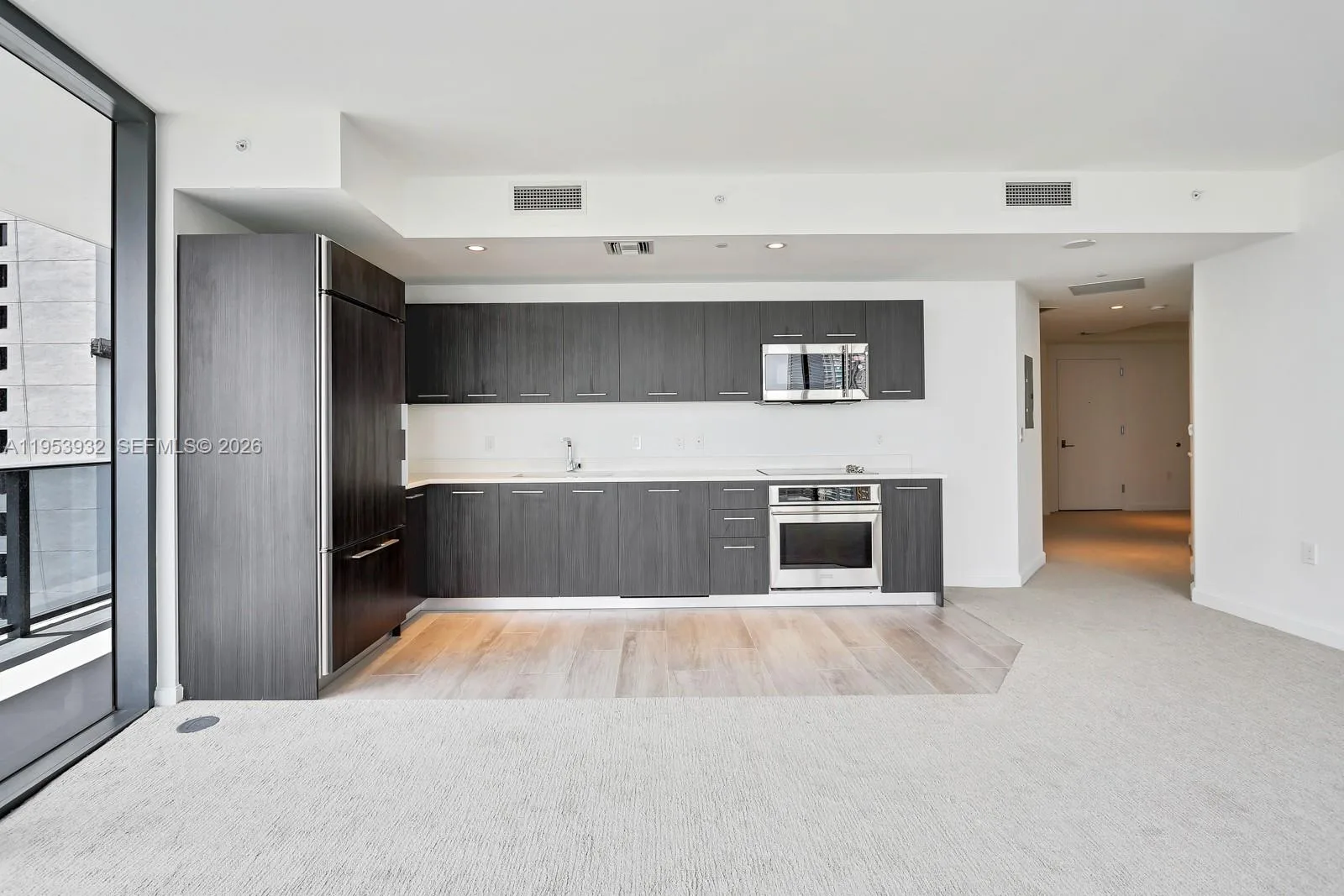 45 SW 9th St # 1806, Miami, FL 33130 photo 8