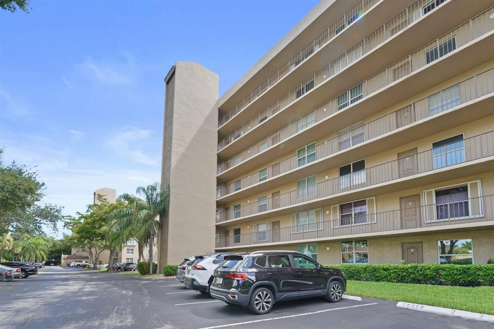 4550 NW 18th Avenue # 301, Deerfield Beach, FL 33064