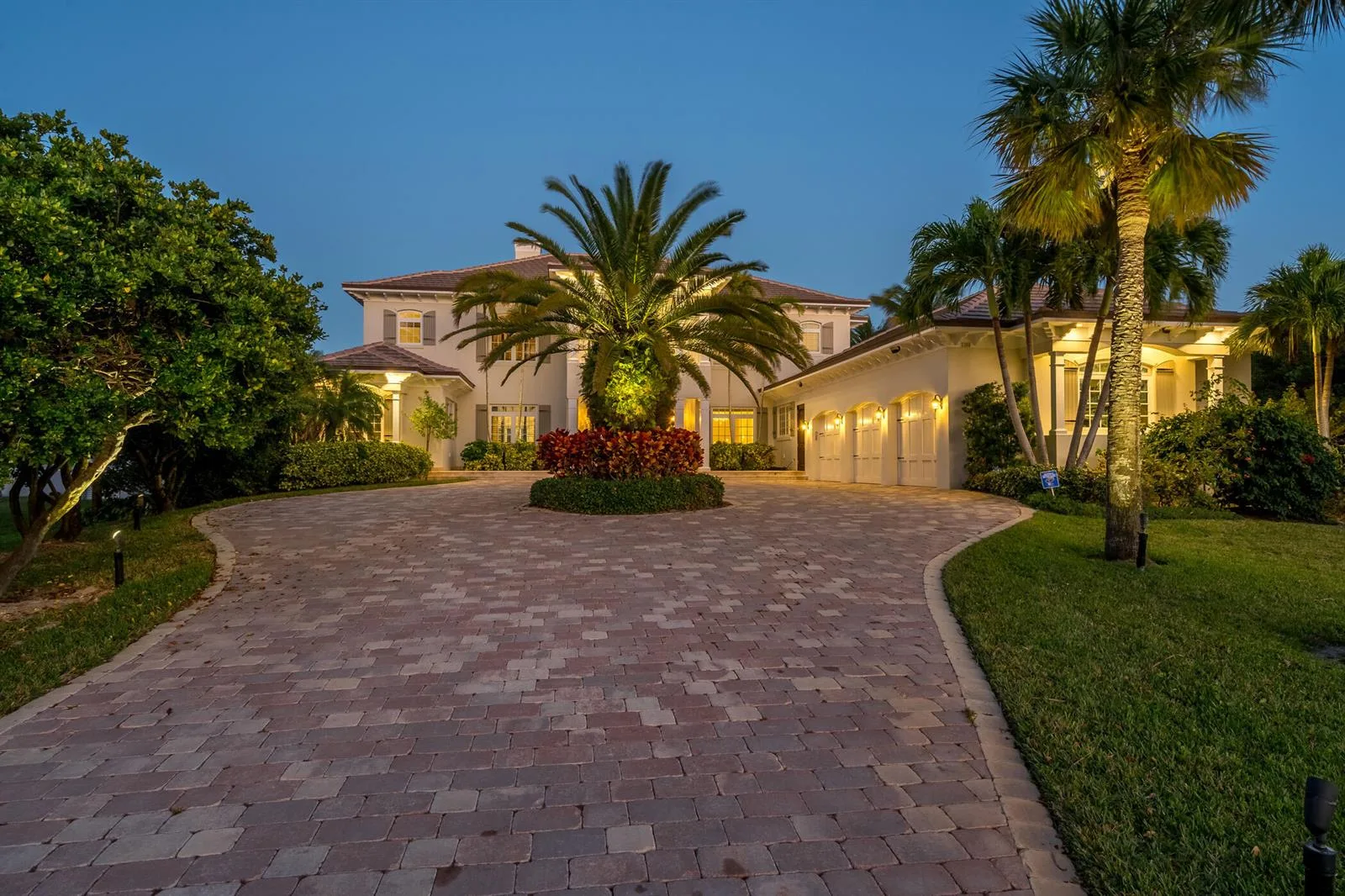 2265/2255 Seaside Street, Vero Beach, FL 32963