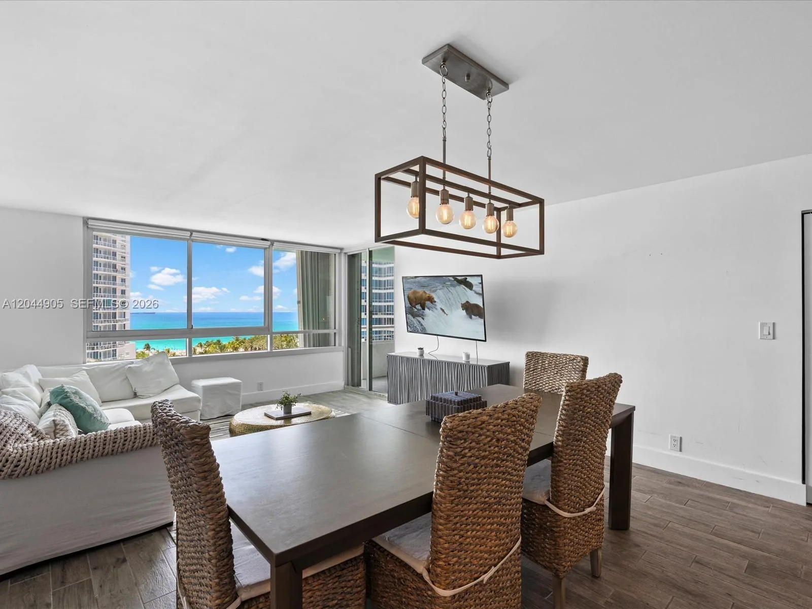 400 S Pointe Dr # 1102, Miami Beach, FL 33139 photo 4