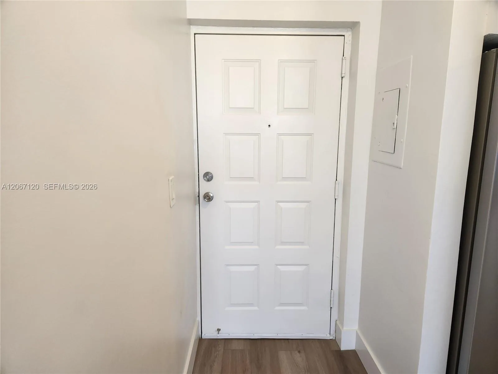 8075 NW 7th St # 420, Miami, FL 33126 photo 4