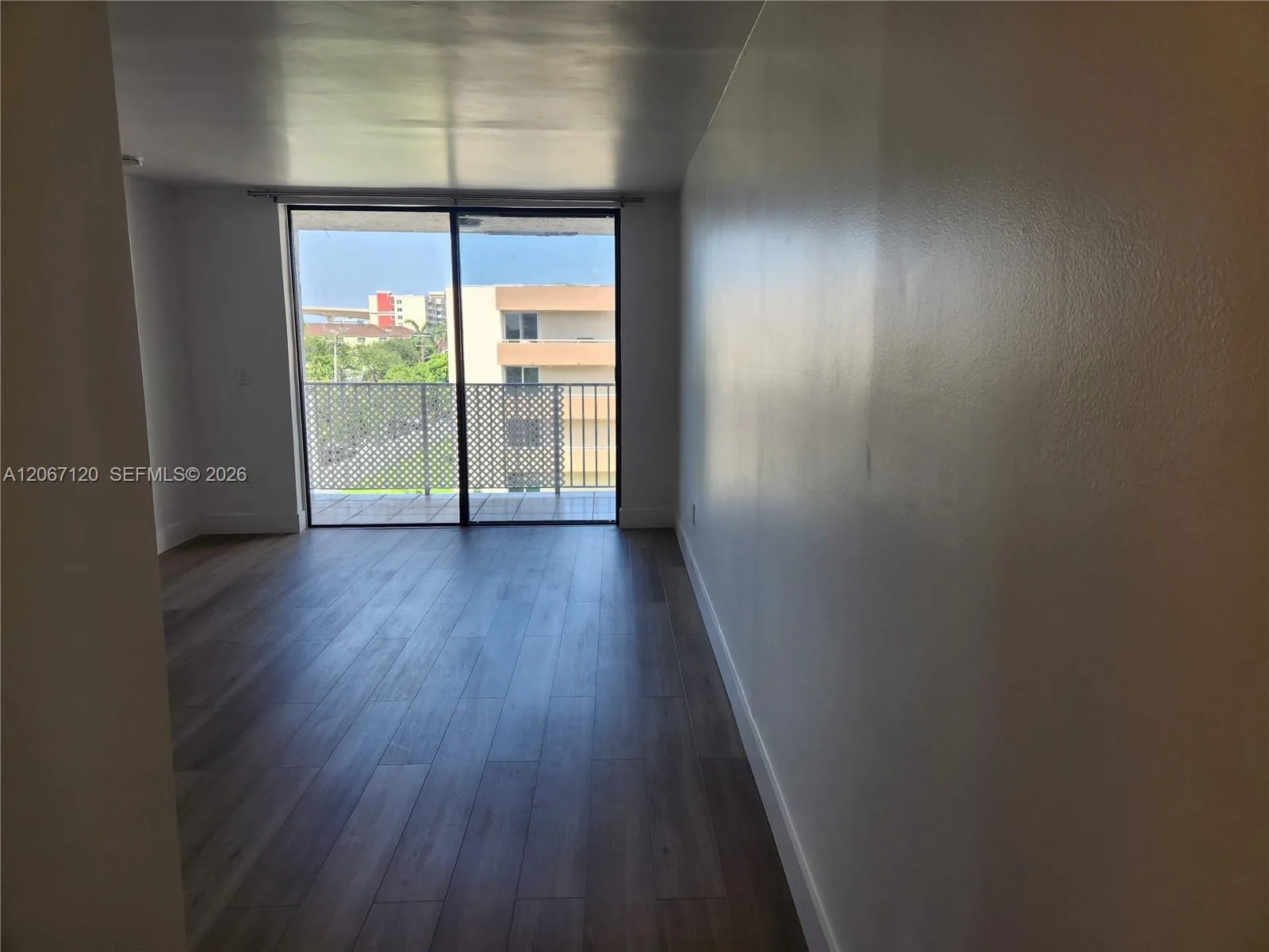 8075 NW 7th St # 420, Miami, FL 33126 photo 6