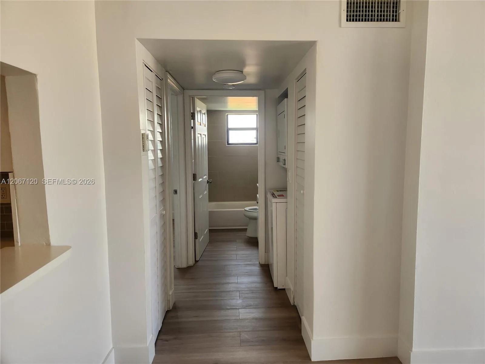 8075 NW 7th St # 420, Miami, FL 33126 photo 7