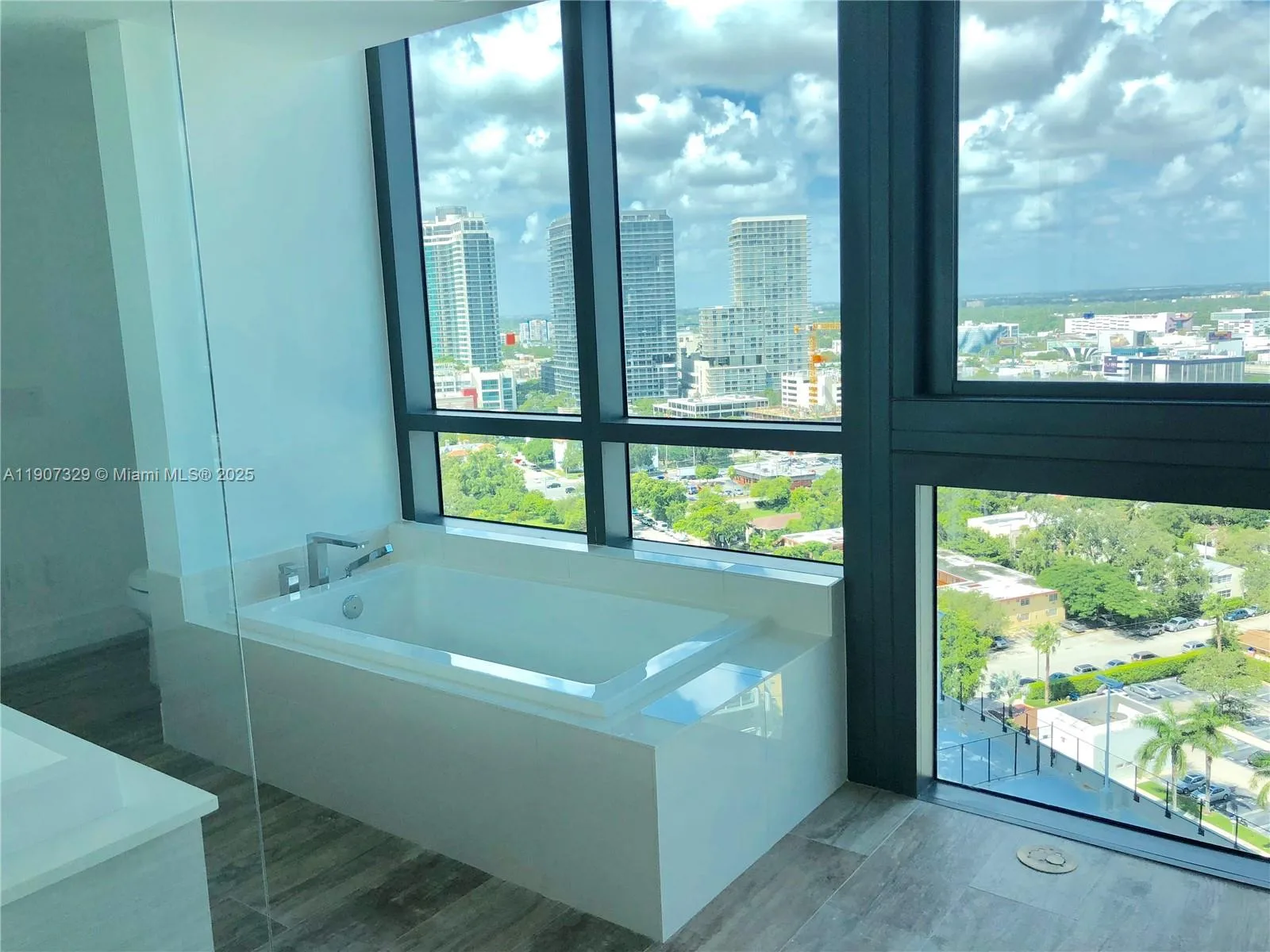 650 NE 32 # 2008, Miami, FL 33137 photo 11