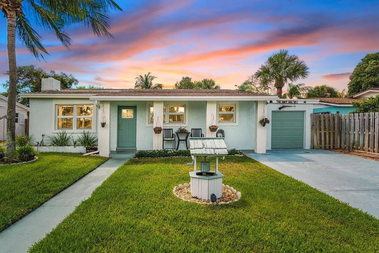 944 Hansen Street, West Palm Beach, FL 33405