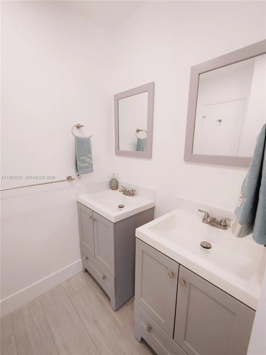 215 SE 3rd Ave # 307C, Hallandale Beach, FL 33009 photo 9