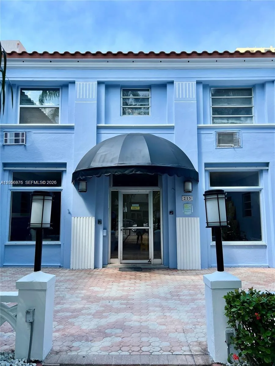 215 30th St # 1, Miami Beach, FL 33140